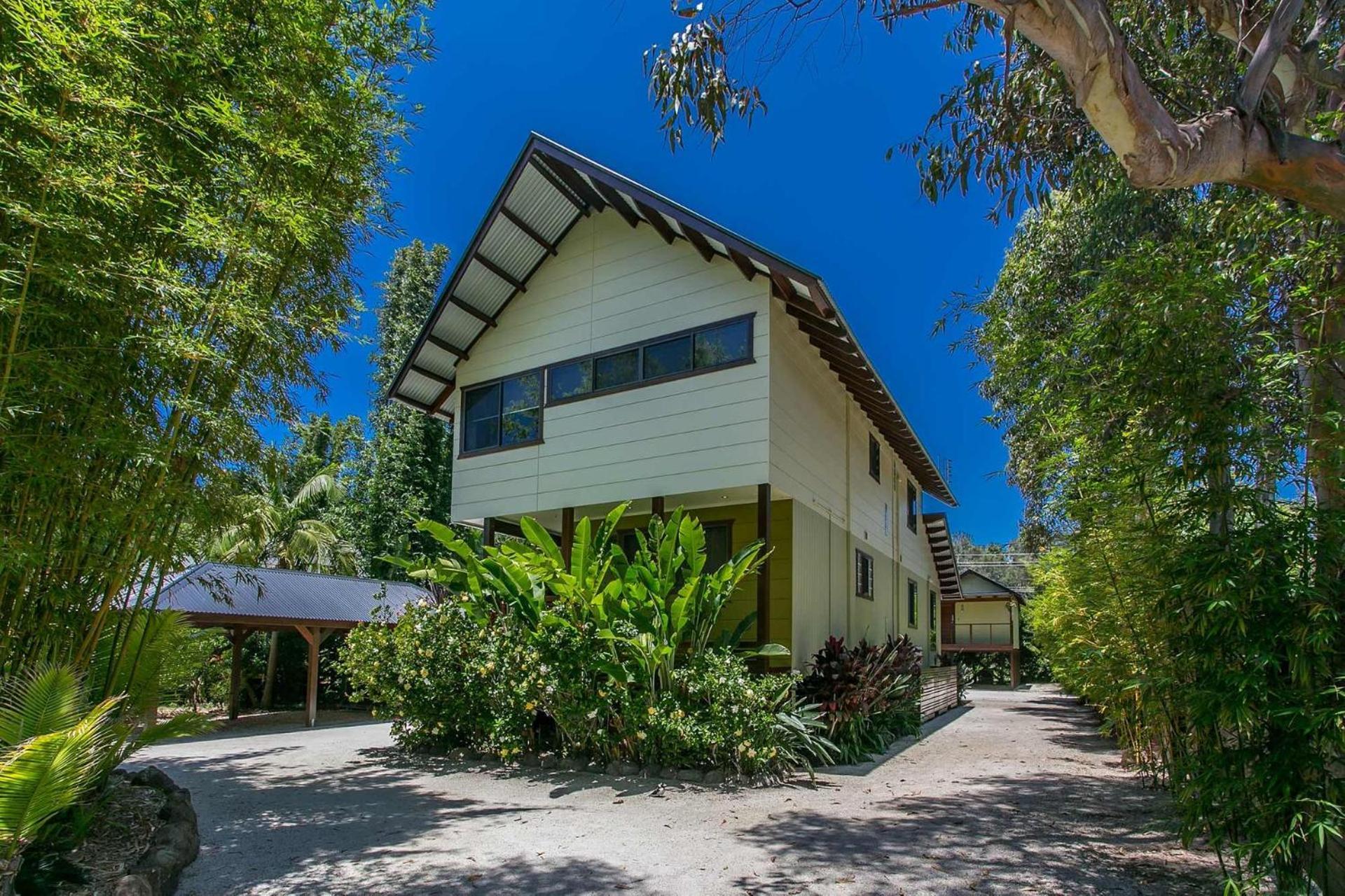 Blue Bliss House And Studios - A Perfect Stay Holiday home Byron Bay