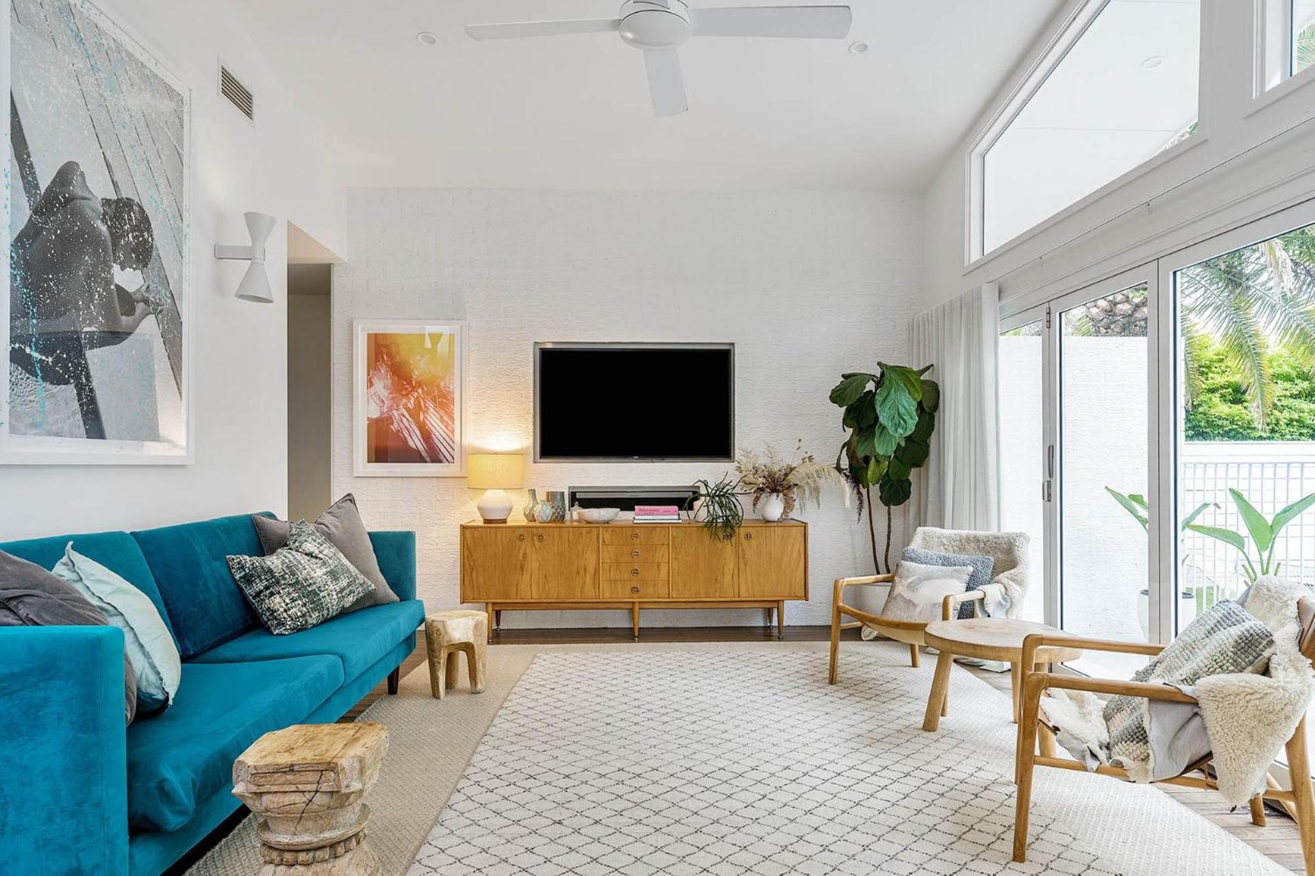 The Chalet - Designer 3 Bedroom Retreat With Pool Byron Bay