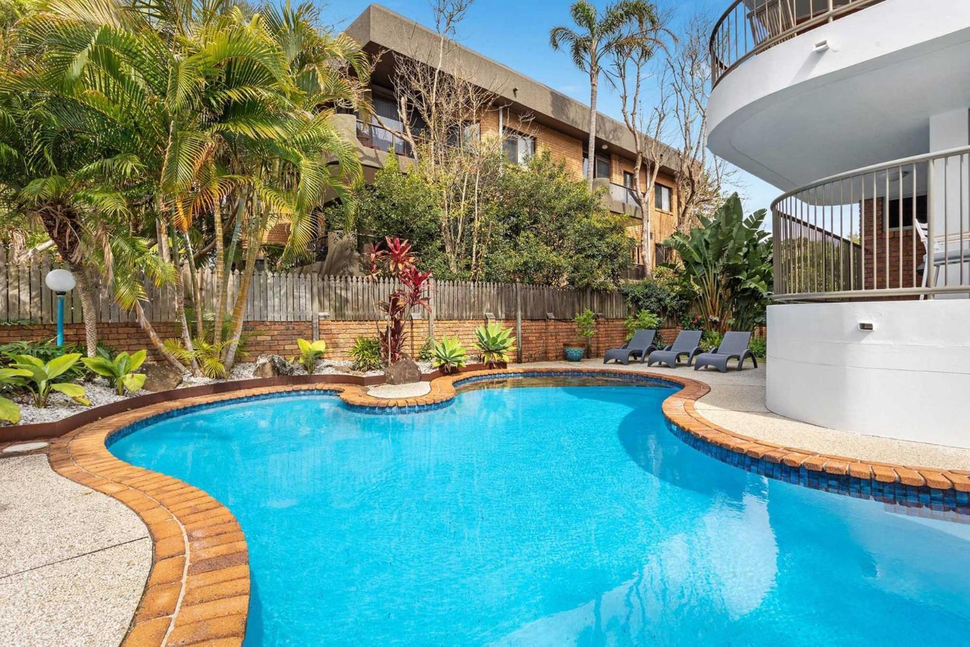 A Perfect - Pacific Blue * Byron Bay