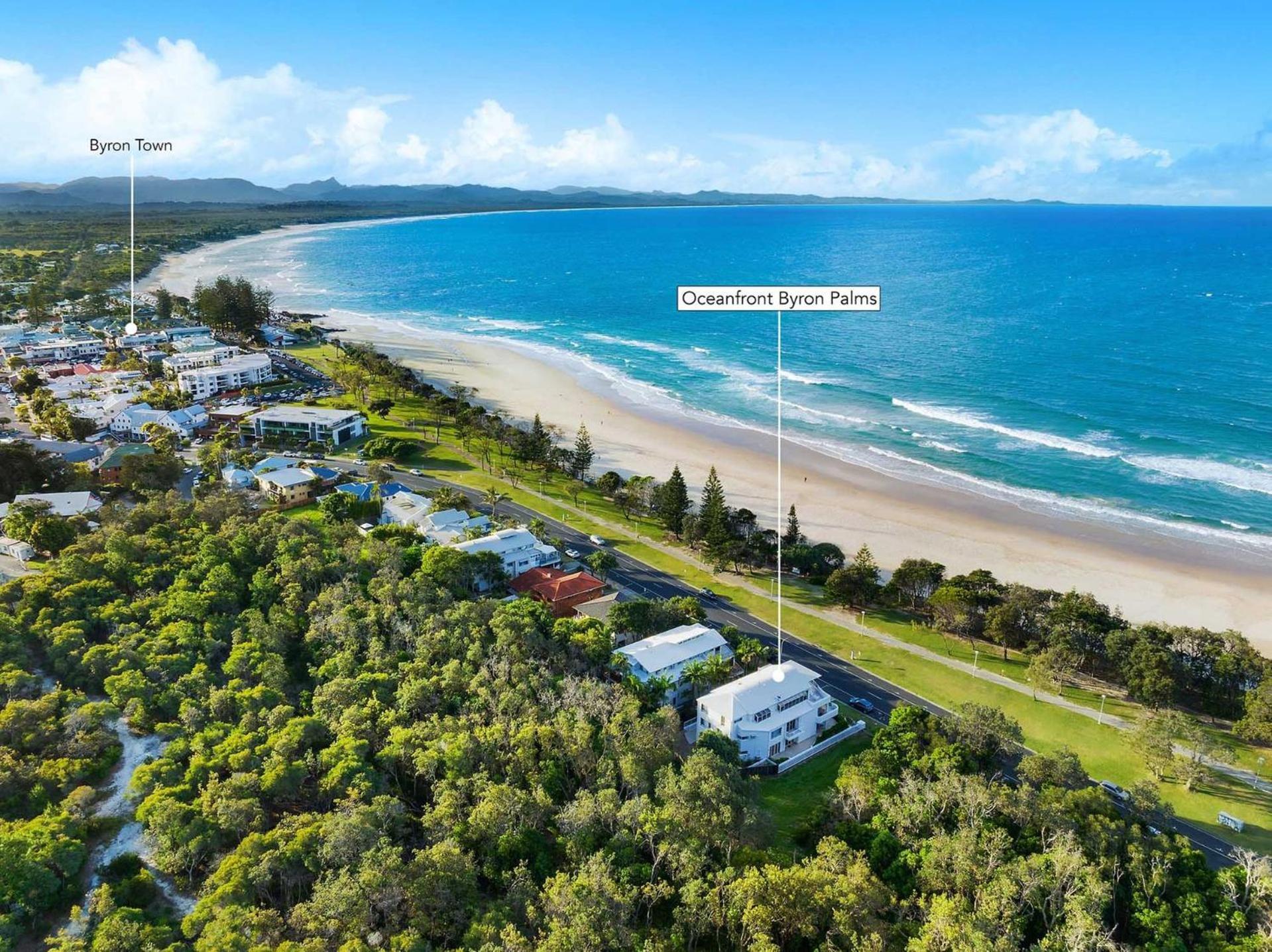 Oceanfront Byron Palms - 2 Bedroom Main * Byron Bay