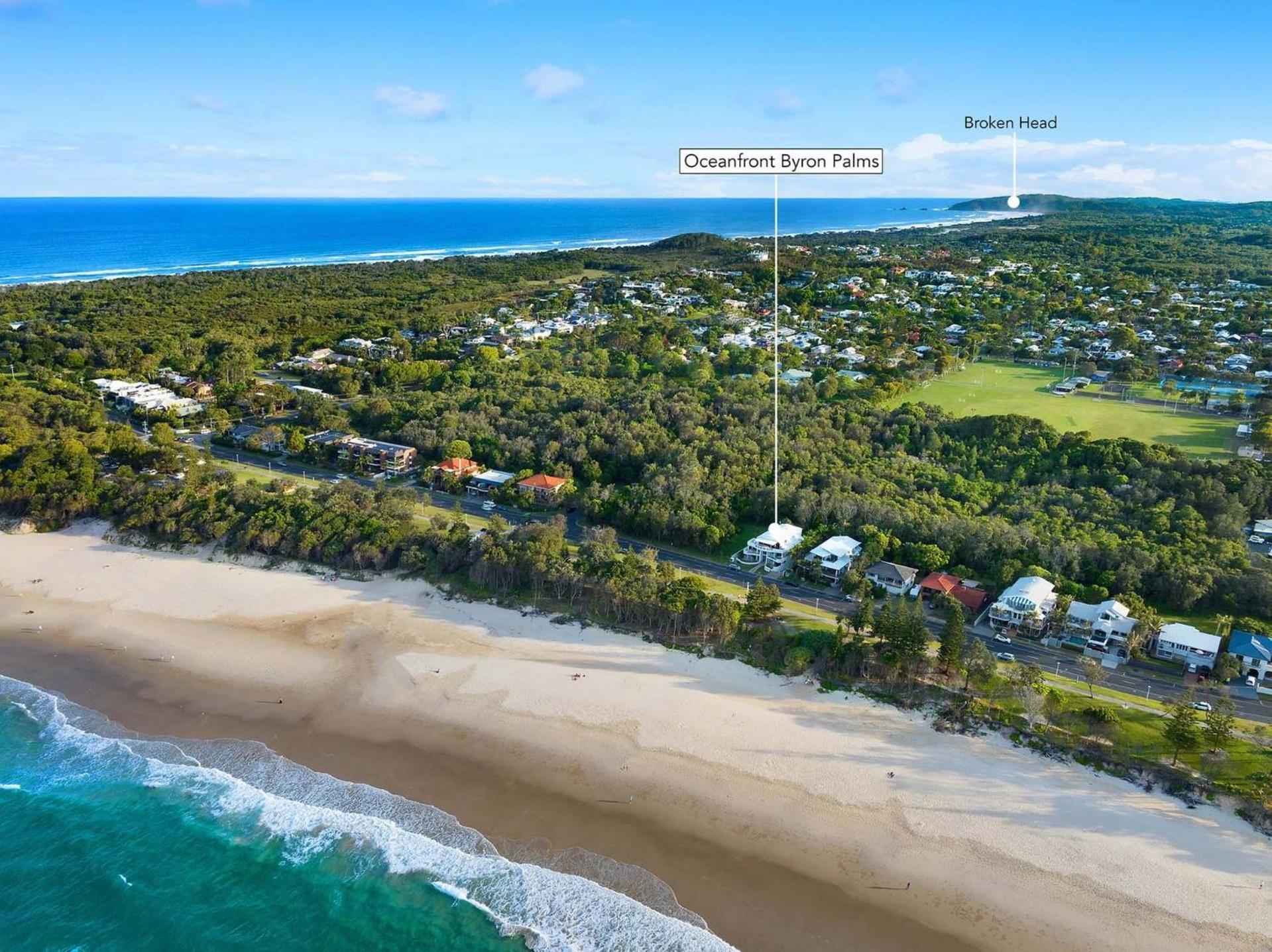 Oceanfront Byron Palms - 2 Bedroom Main Apartment Byron Bay