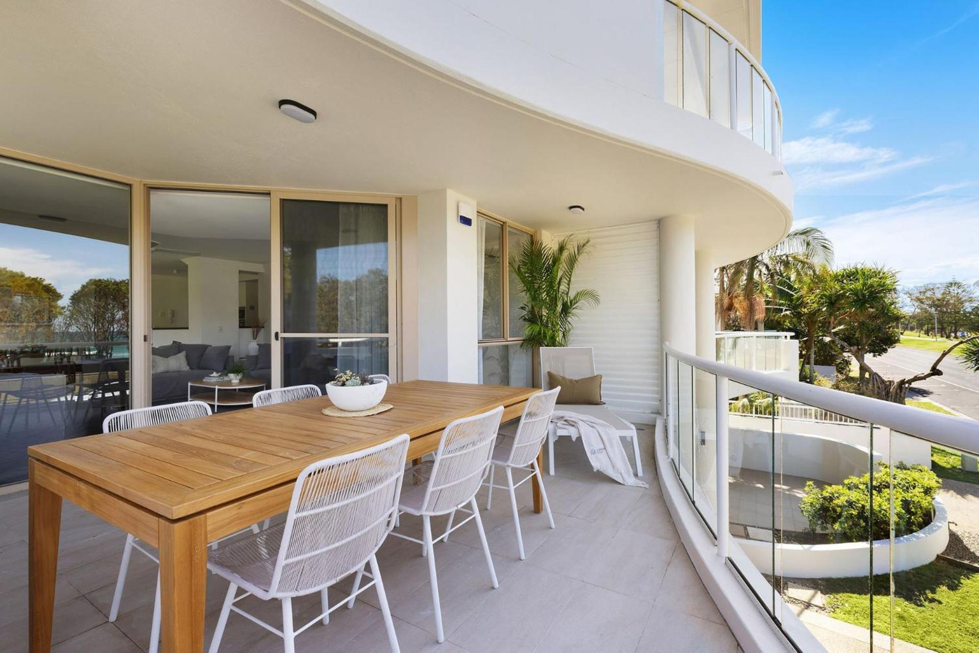 Oceanfront Byron Palms - 2 Bedroom Main