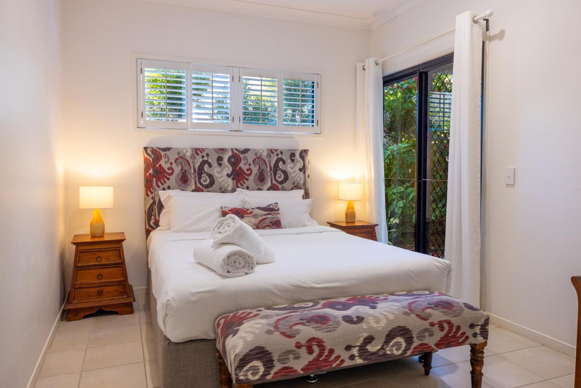 Monterey House - Direct Access & Plunge Pool *