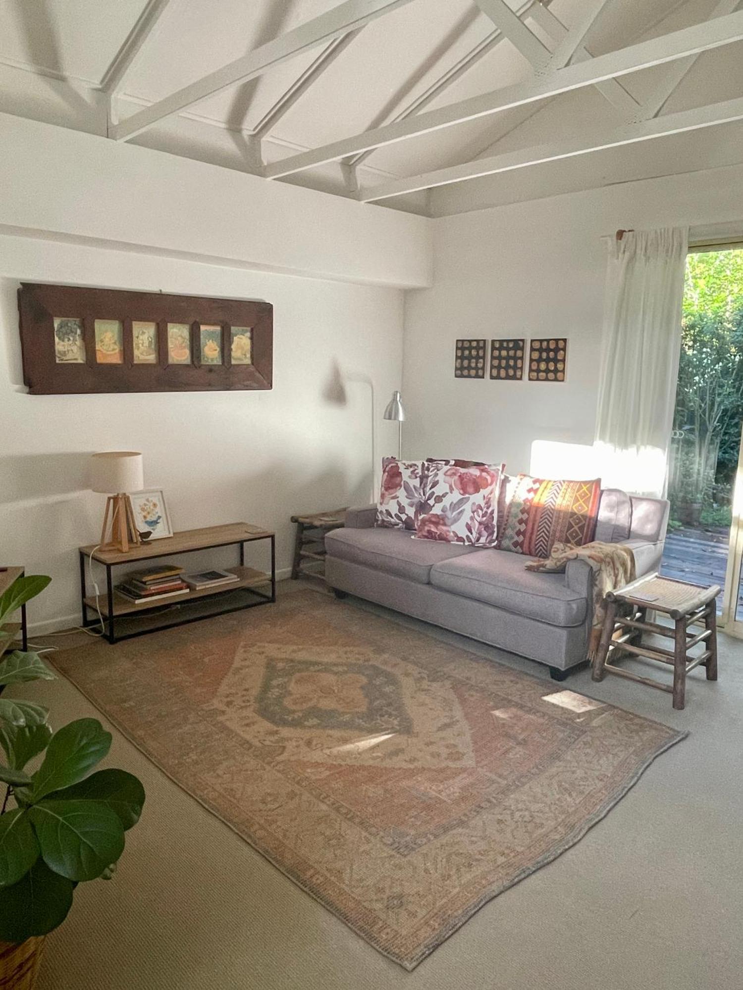 Lilli Pilli Guest house *
