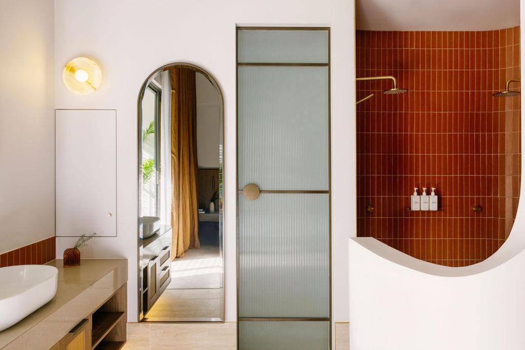 Hotel Basq House Byron Bay