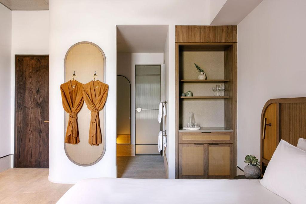 Basq House Hotel 5*