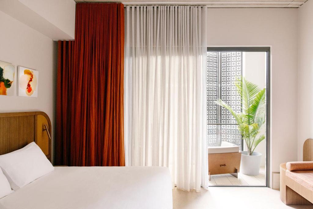 Basq House 5* Byron Bay