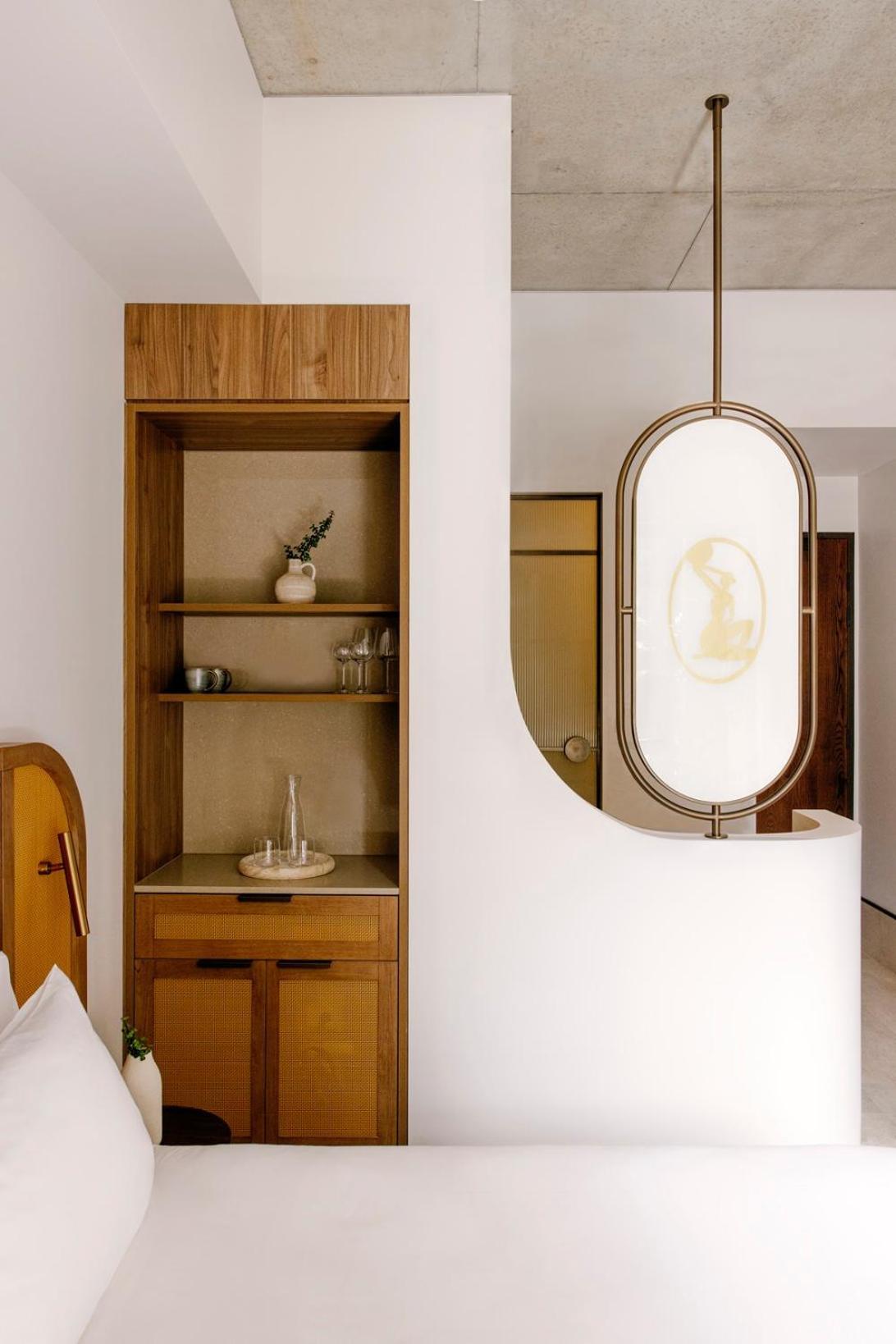 Hotel Basq House 5*