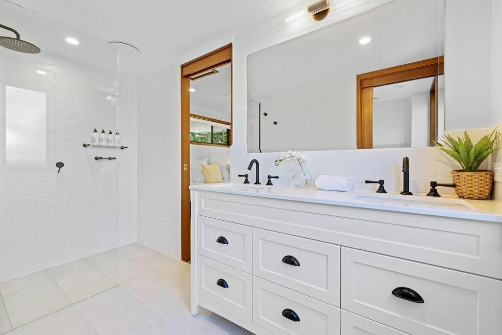 Holiday home Fuller Holidays - Maluco - House Belongil Byron Bay