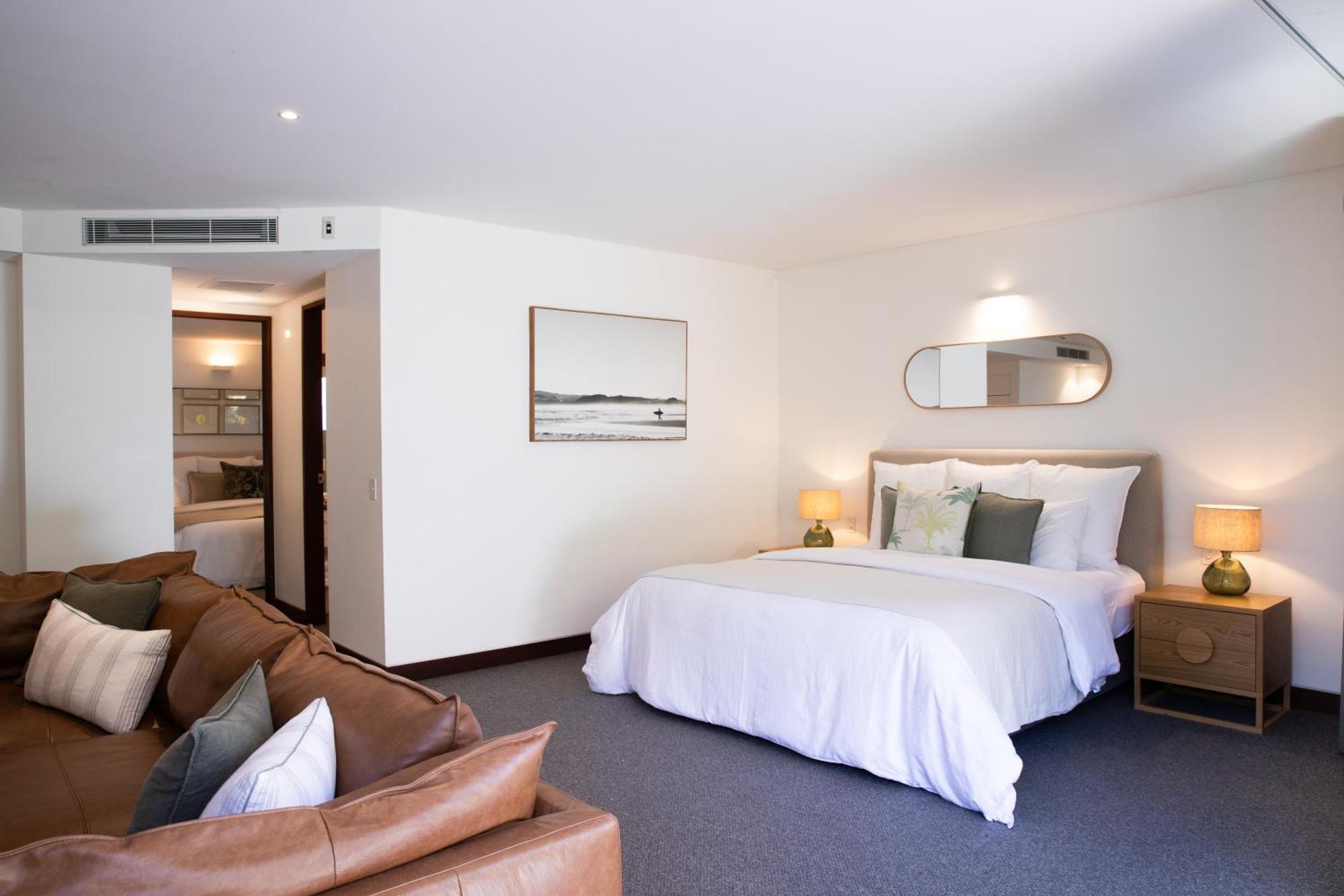 Beach Suites Hotel 4*