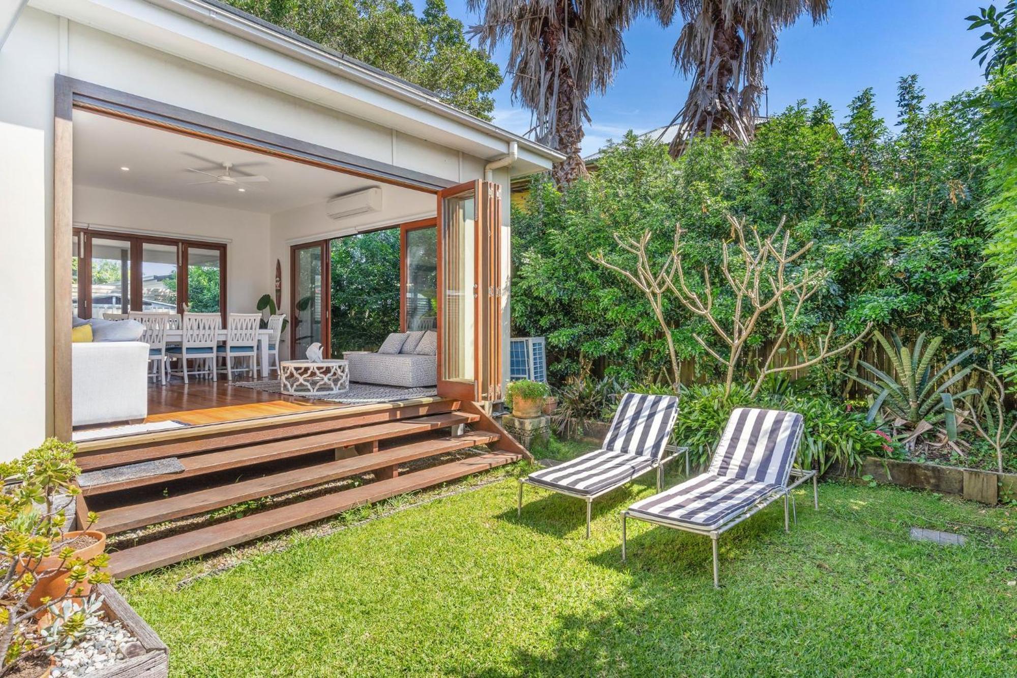 21 Carlyle Street - Holiday home *