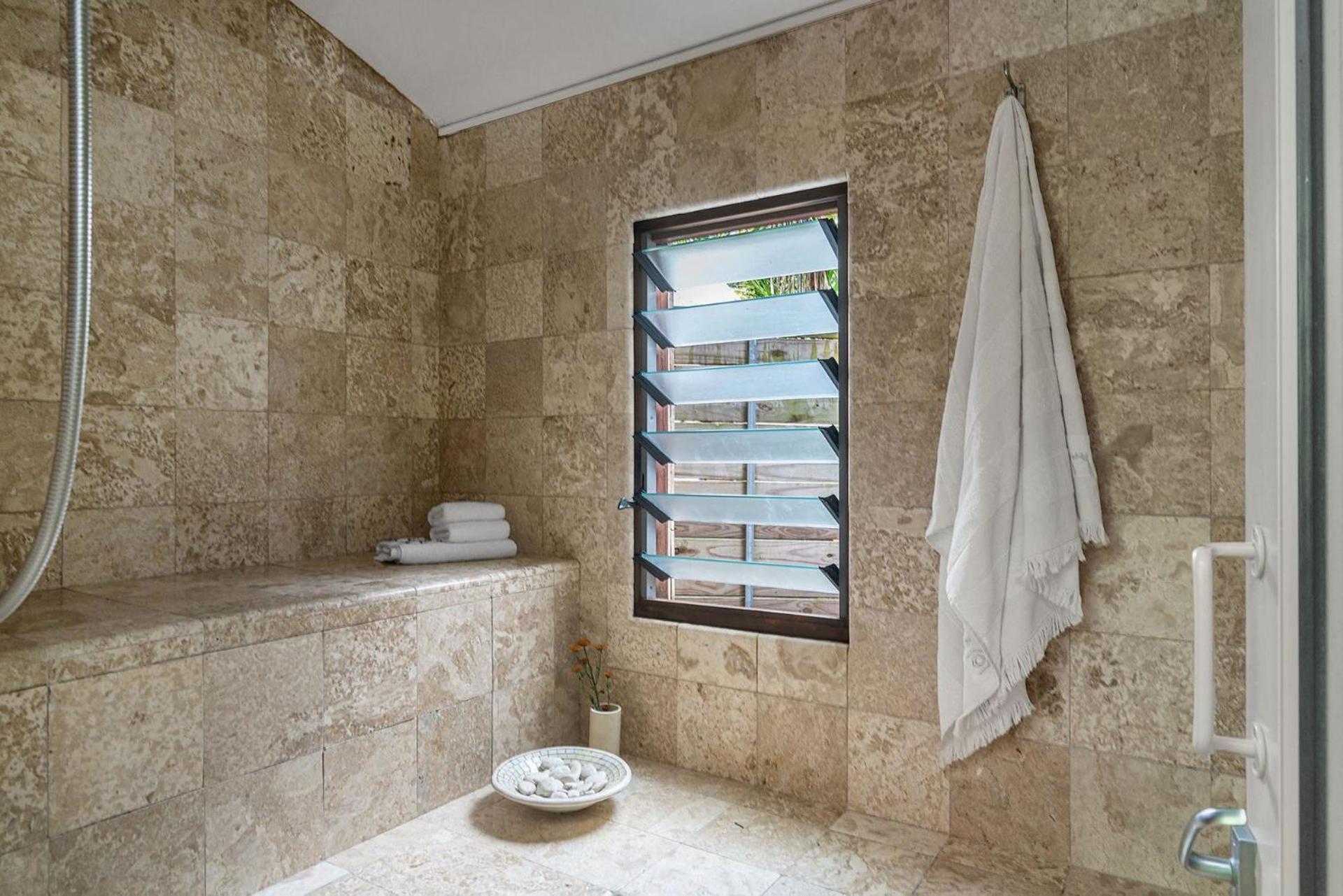 Byron Blisshouse Studio - Coastal Couples Retreat *