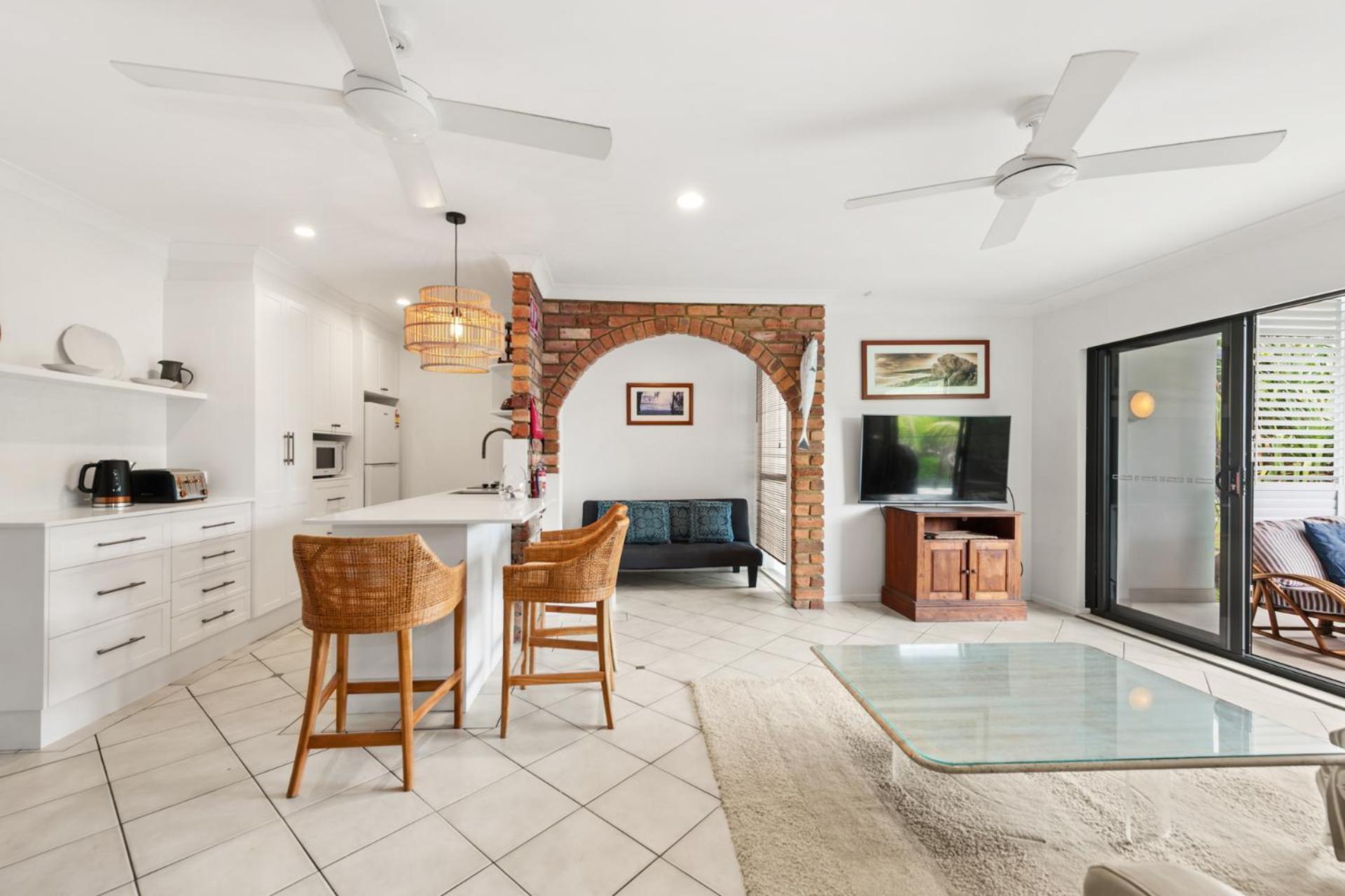 Apartment Unit 6 70 Lawson Street - Atlantis Byron Bay