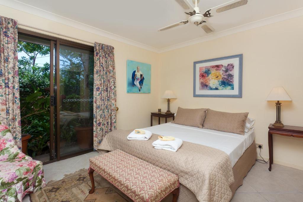 Sandals 4* Byron Bay