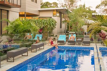 Byron Luxury