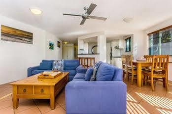 A Perfect - 3 Surfside Apartment *