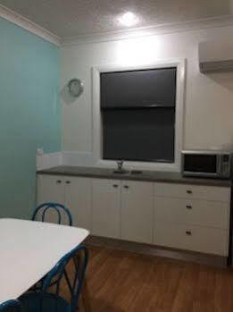 Hibiscus Motel 3*