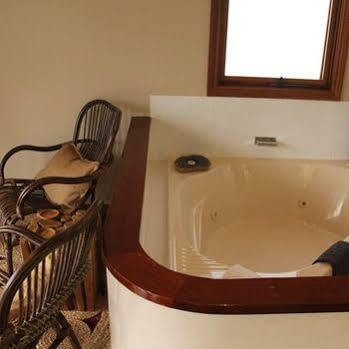 Cape Byron Retreat (adults Only) * Byron Bay