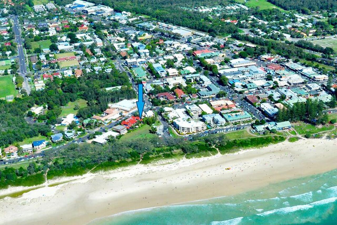 Aparthotel Beachfront 4*