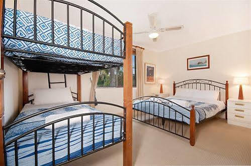 Apartment Unit 6 70 Lawson Street - Atlantis *