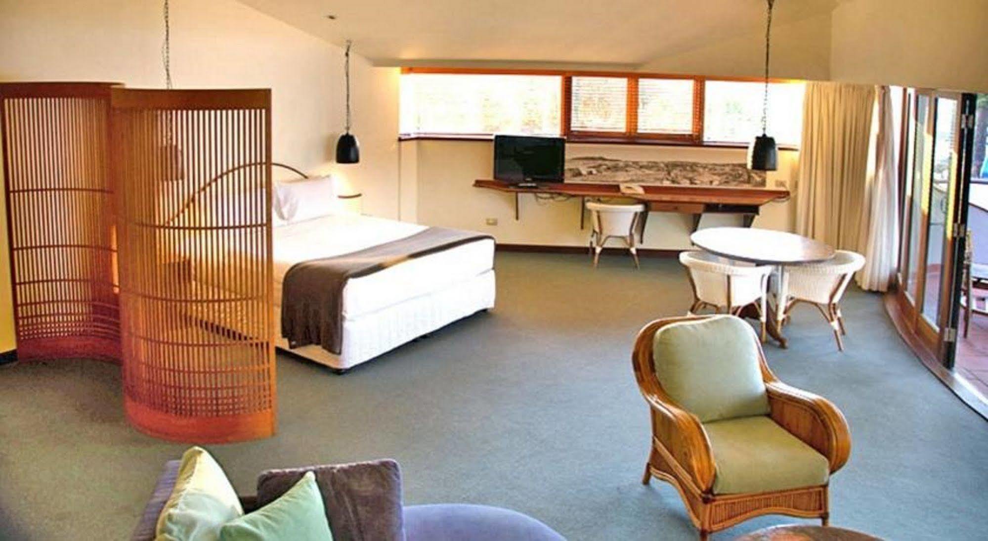 Beach Hotel Resort