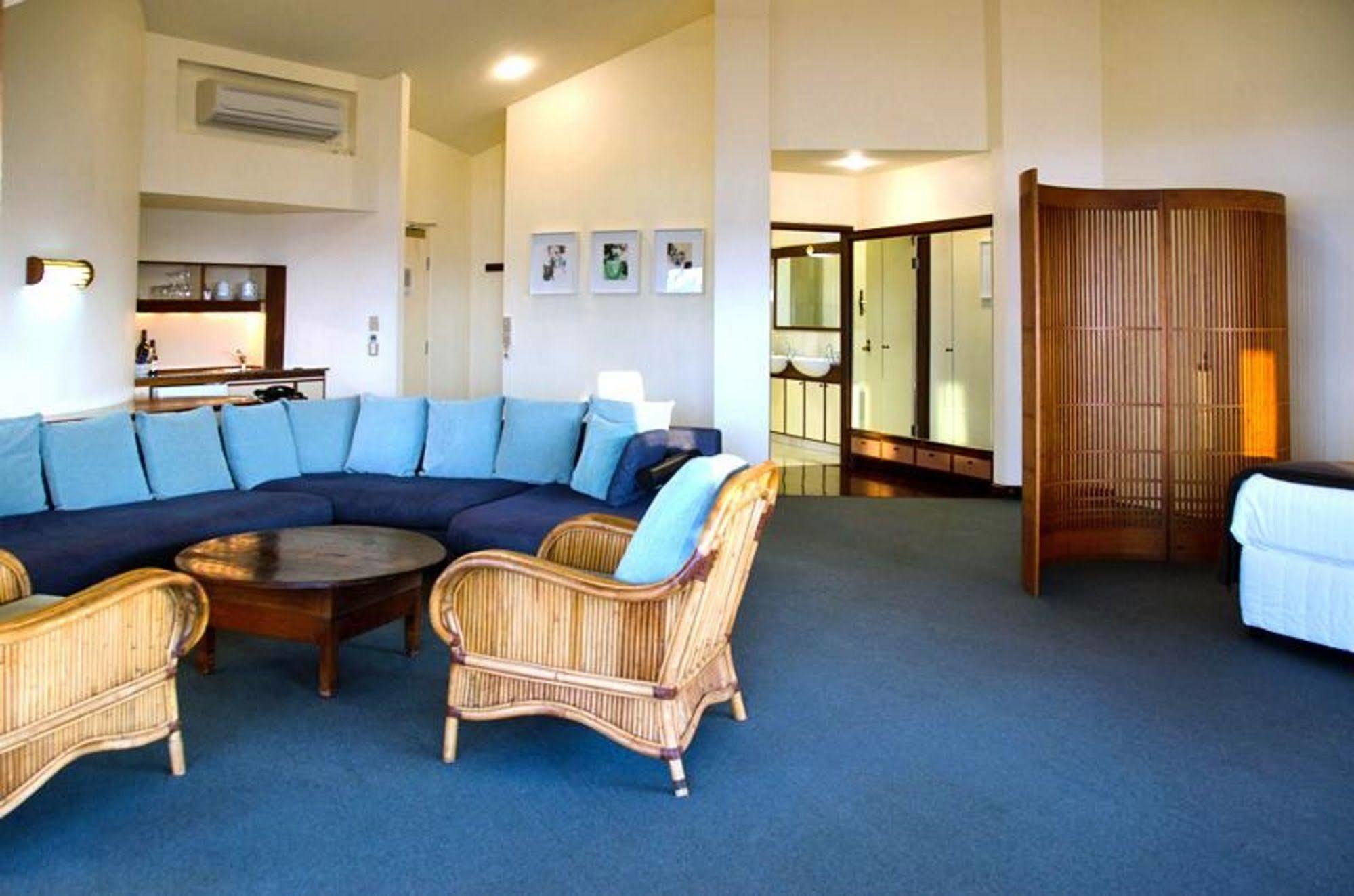 Beach Hotel Resort 4*