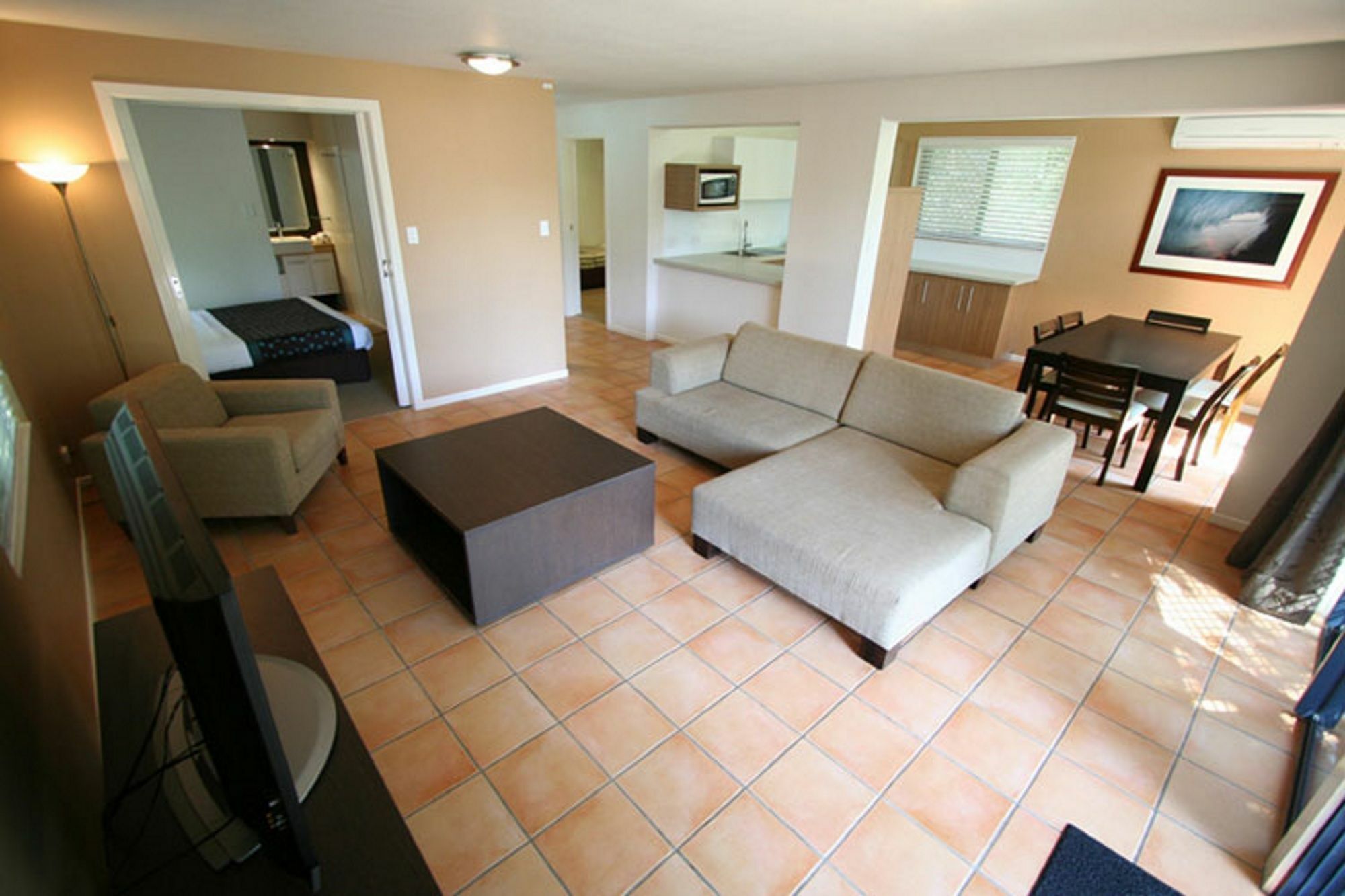 Beachfront Aparthotel 4*