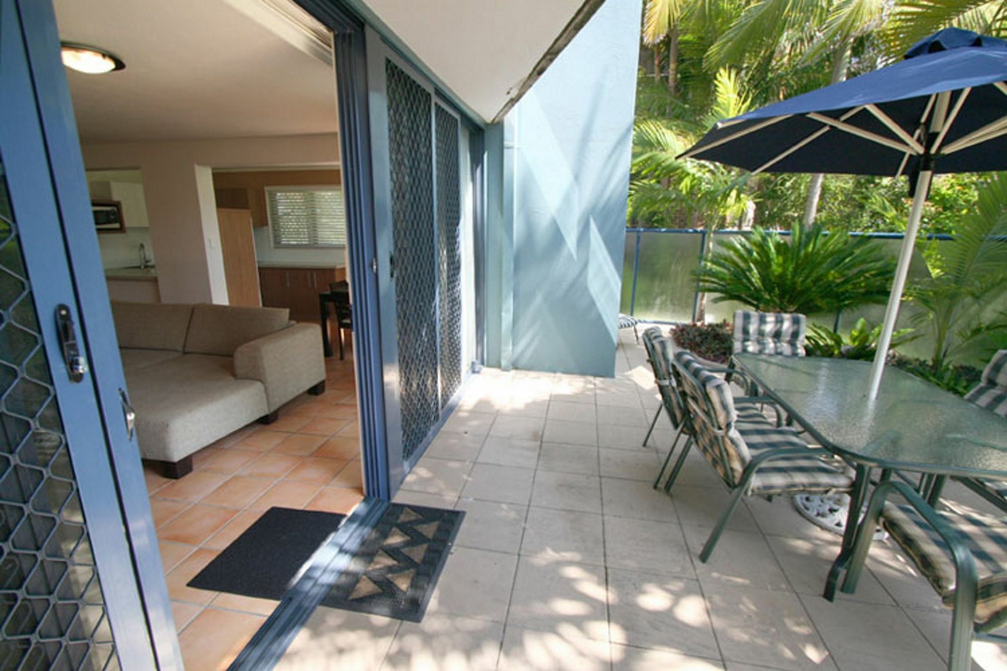 Beachfront Aparthotel 4*