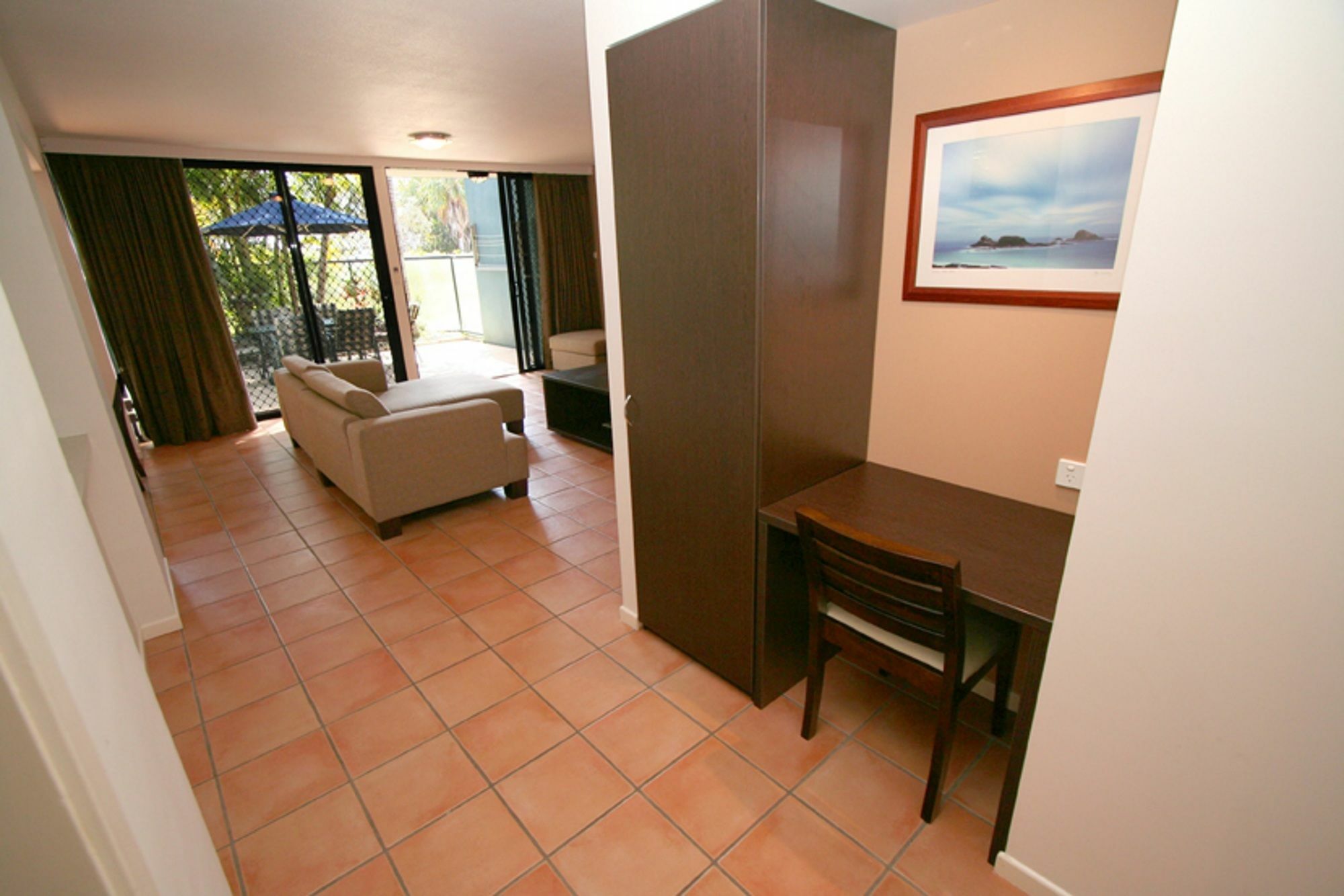 Aparthotel Beachfront 4*