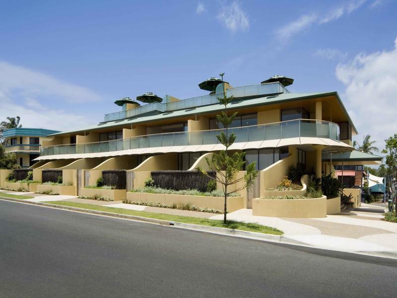 Beach Suites 4*