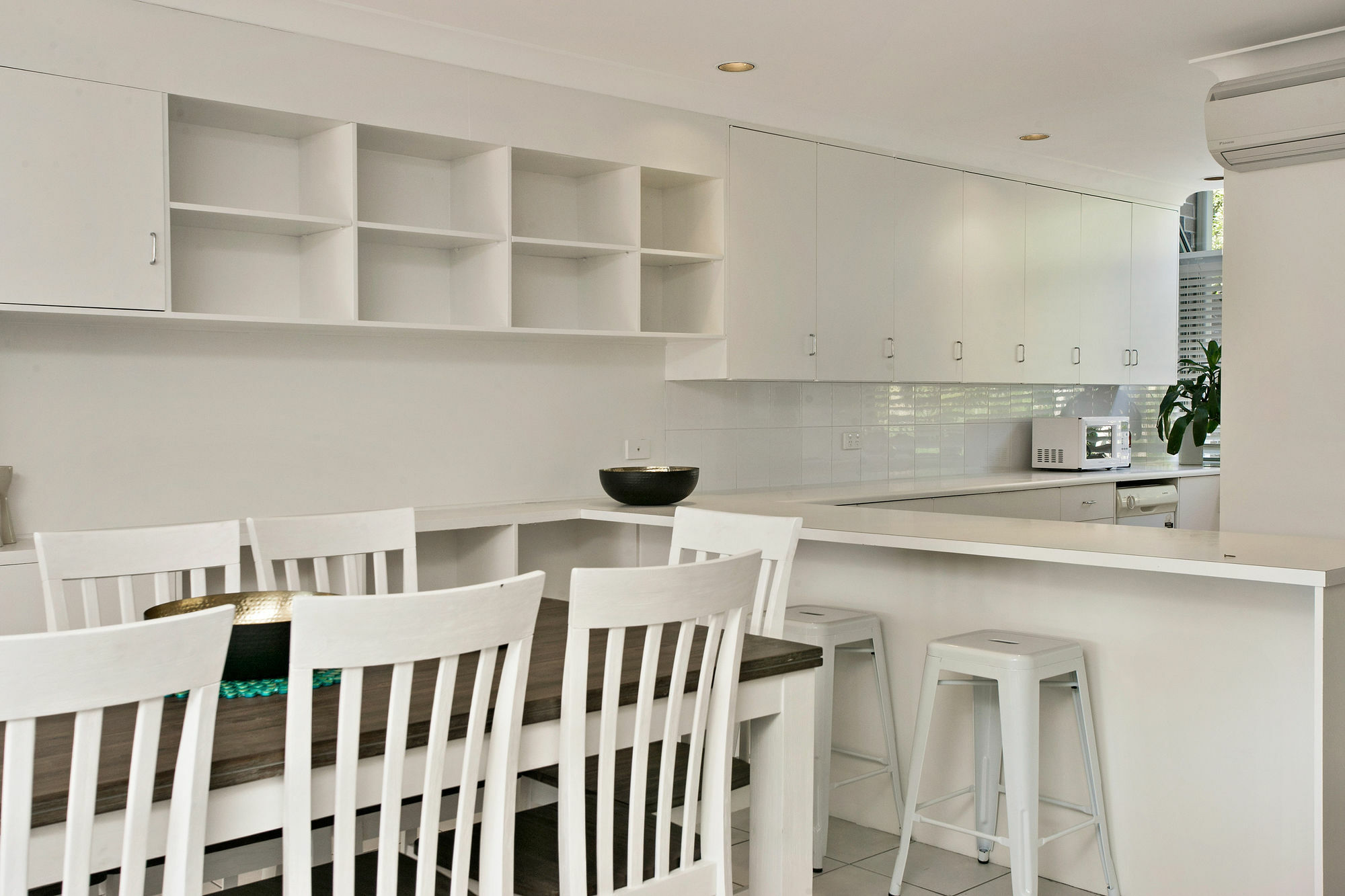 2 Cook Apartment Byron Bay