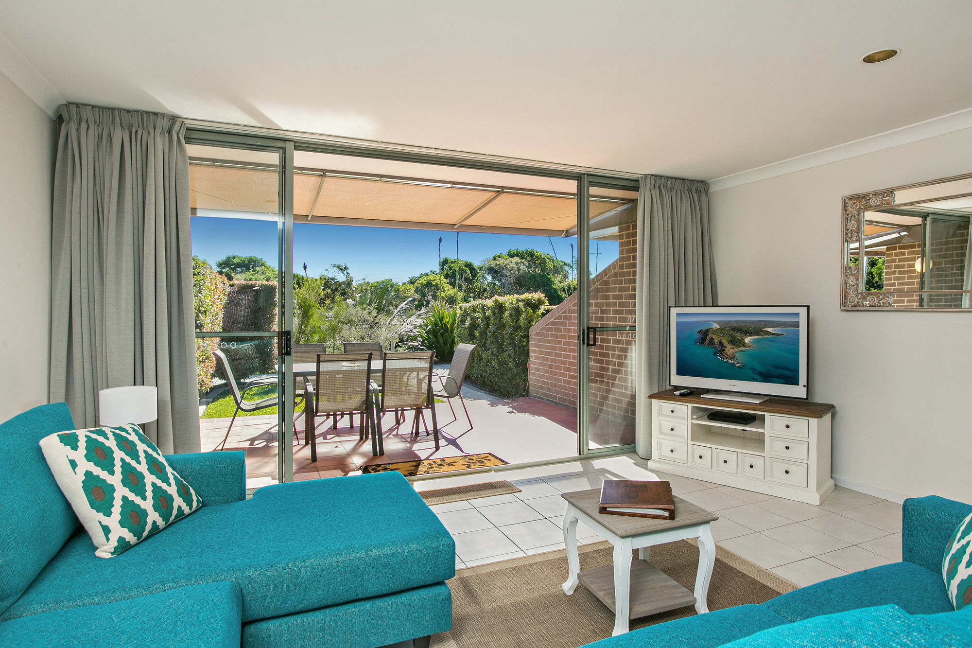 2 Cook Apartment Byron Bay