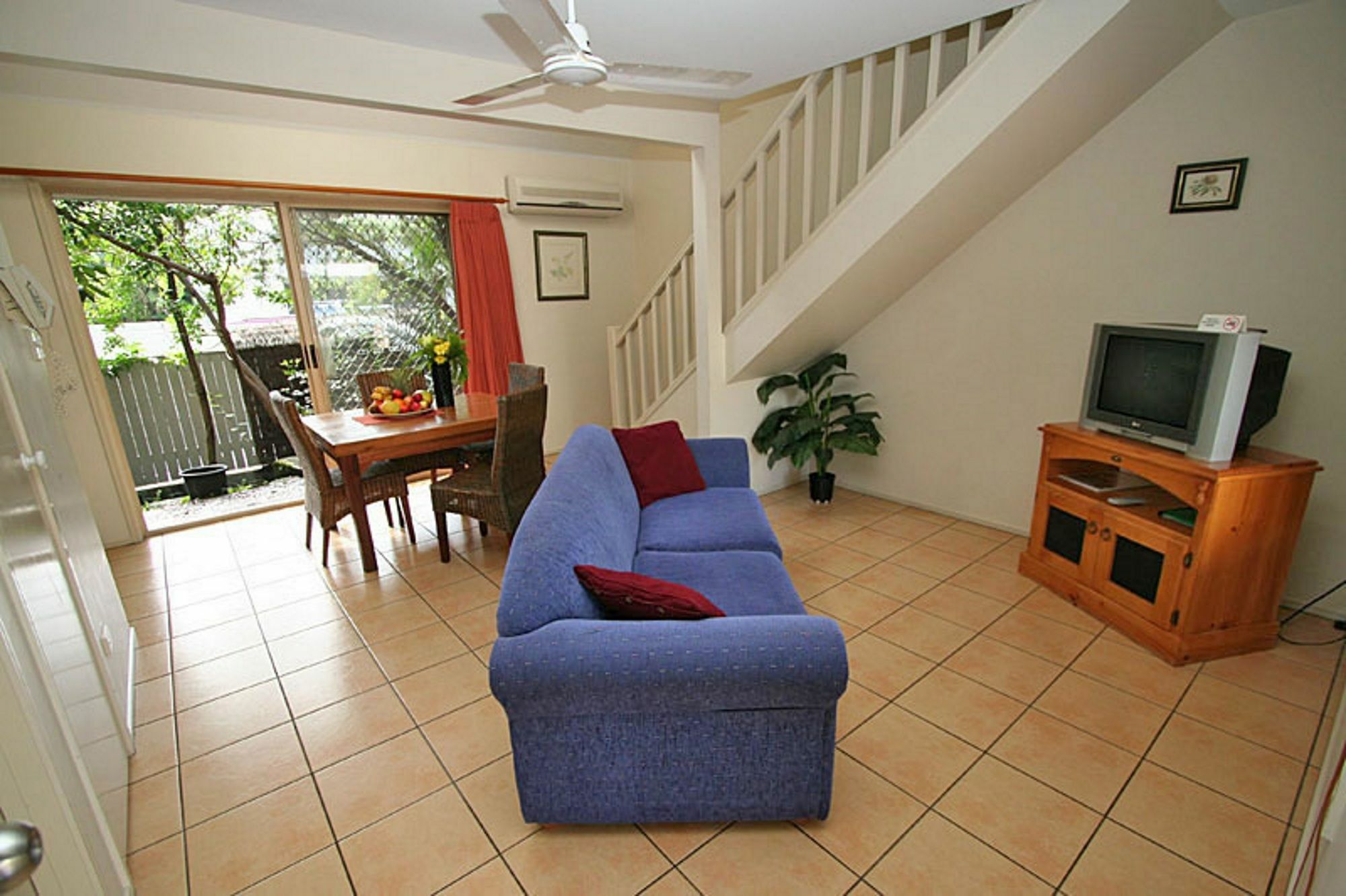 Byron Aparthotel 3*
