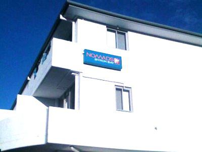 Nomads Backpackers Hostel *