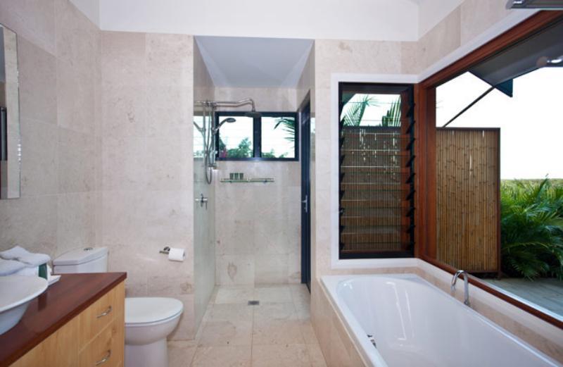 Villa Cape Vue Byron